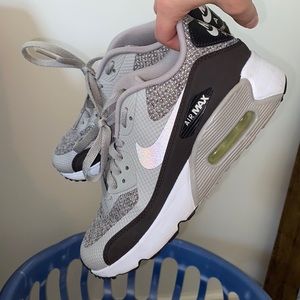 perfect condition nike. air max